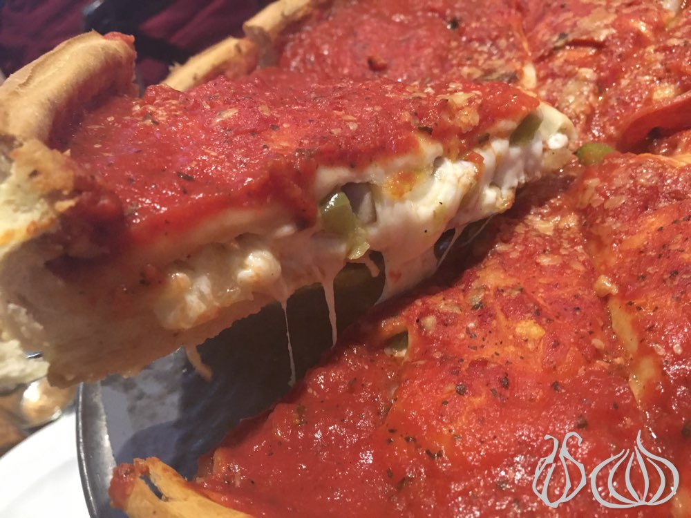 giordanos-pizza-chicago332015-11-11-03-41-35