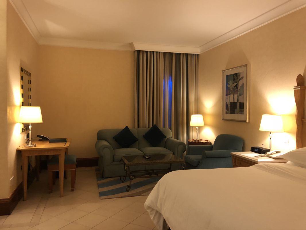 sheraton-hotel-dubai-232018-03-13-05-39-07