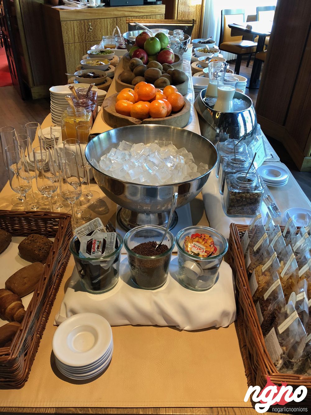 breakfast-de-europe-hotel-amsterdam-restaurant-nogarlicnoonions-402018-05-12-11-08-19