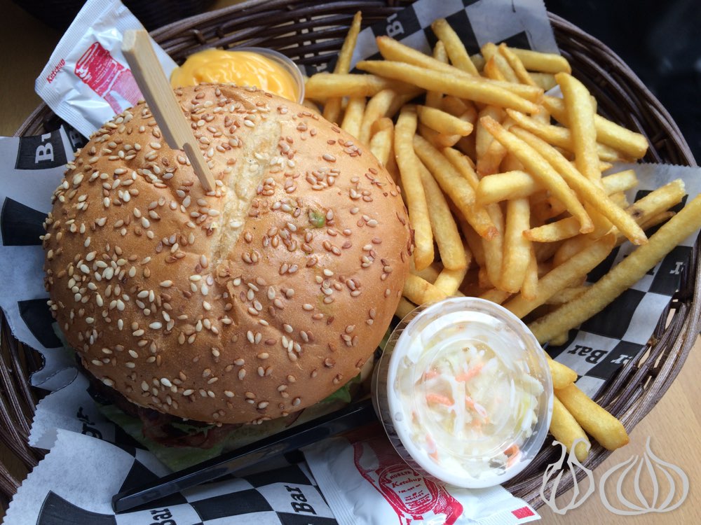 burger-bar-bourj-hammoud362014-11-11-02-55-12