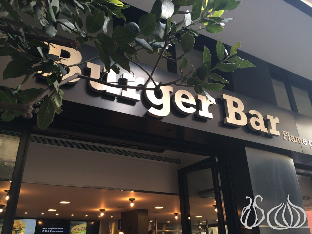 burger-bar-bourj-hammoud532014-11-11-02-56-33