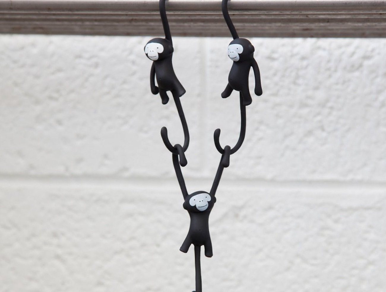 Just-Hanging-Kitchen-Hooks-03