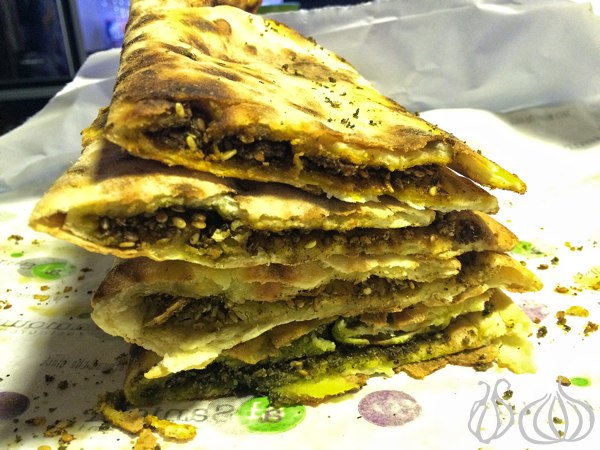 Al_Saniour_manakish_Breakfast_Zaatar12